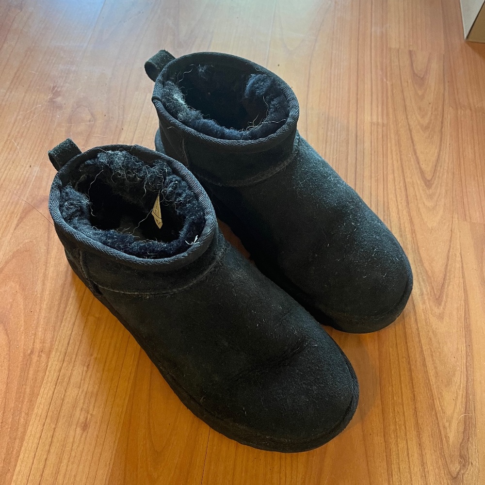 UGG Ultra Mini Ankle Bootie - Women's